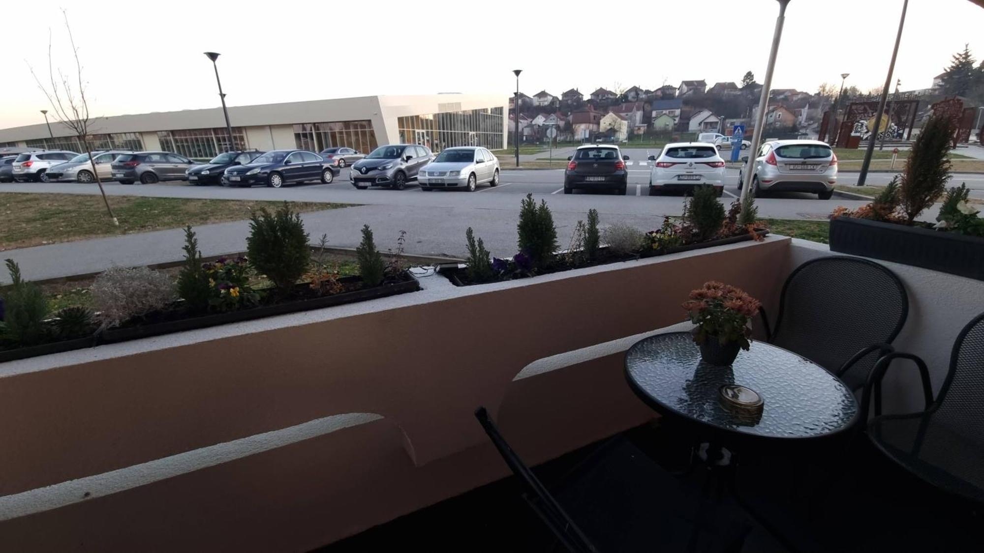 Studio Apartman 404-401 Vukovar Extérieur photo